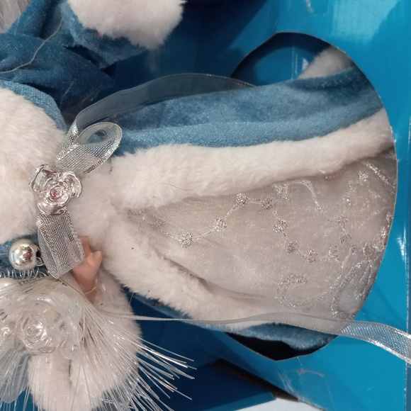 Angel Tree Topper - Picture 6 of 10